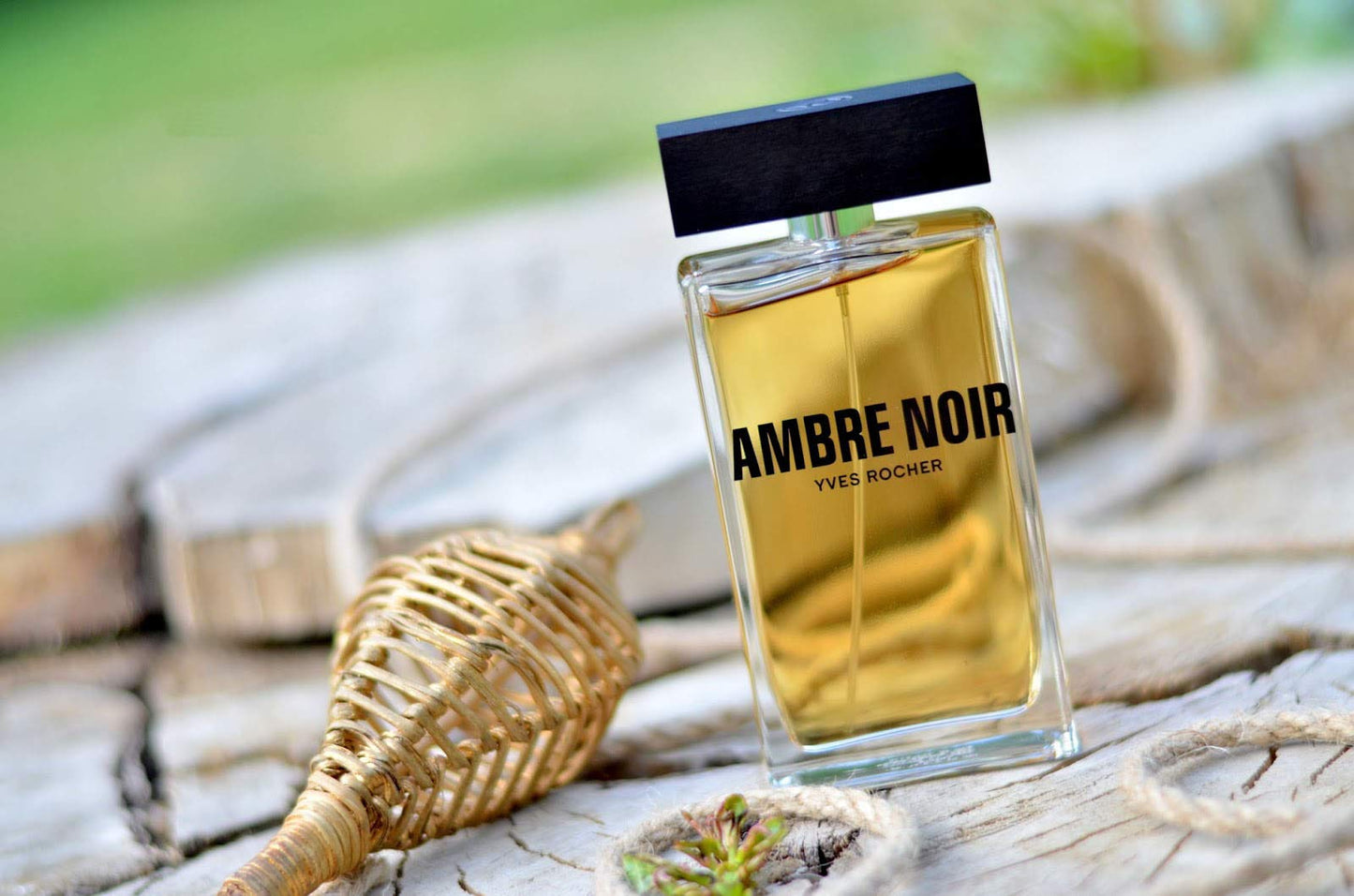 Yves Rocher Ambre Noir - Eau de Toilette for Men, 100 ml./3.38 fl.oz.